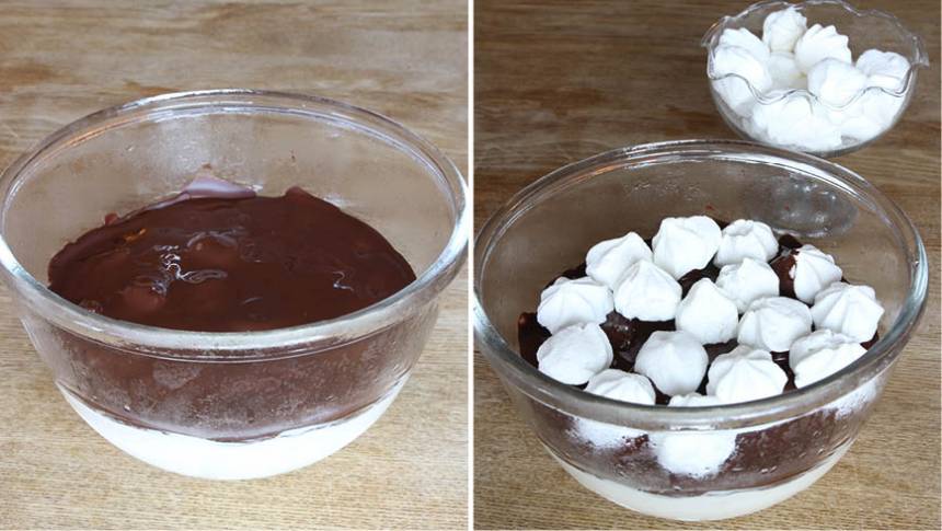 4. Smält chokladen (blanda i 1 msk rapsolja om du vill att chokladen ska bli något mjukare och lättare att skära i när den är fryst). Låt chokladen svalna något, men inte stelna. Häll chokladfyllningen över marängerna och vaniljglassen. Lägg på några maränger.