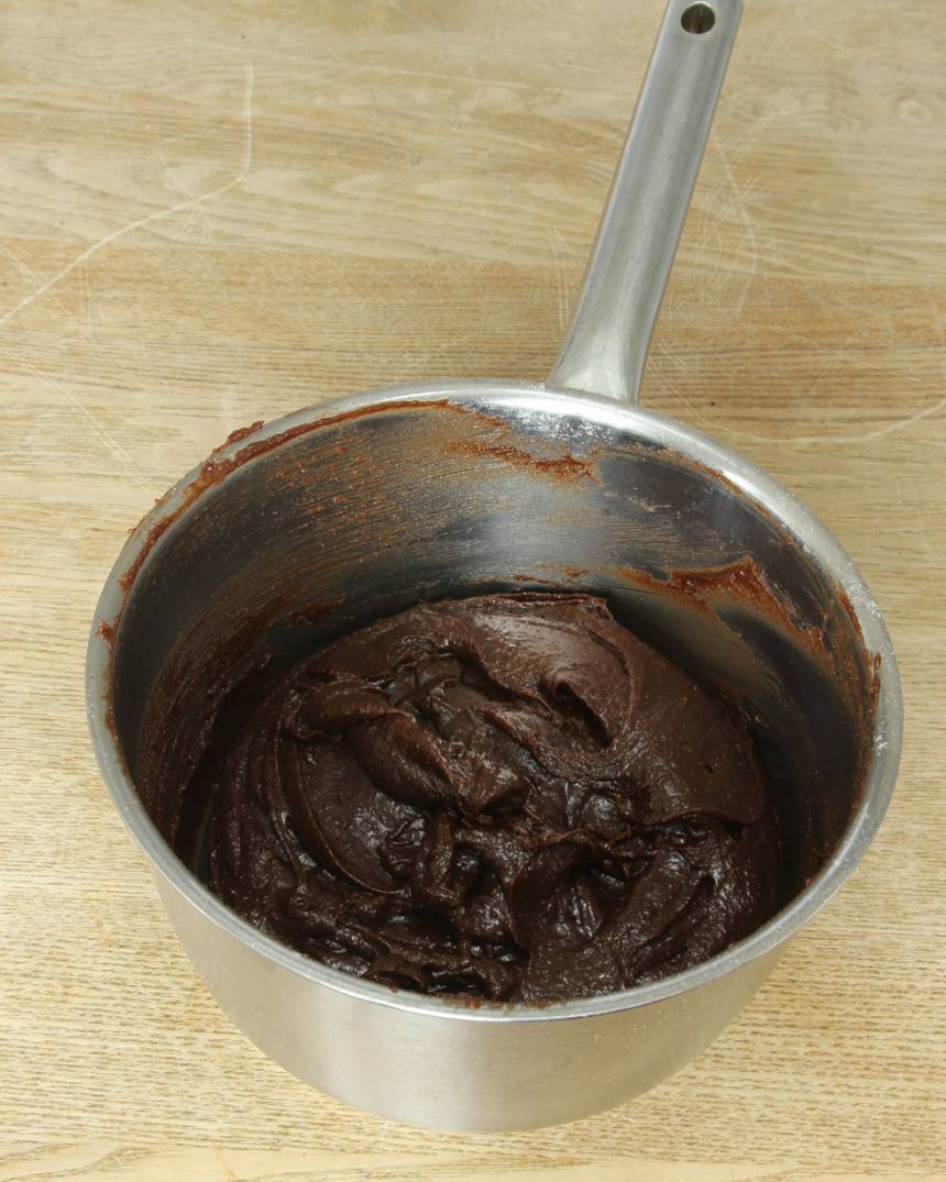 http://www.lindasbakskola.se//hallonkladdkaka-2/
