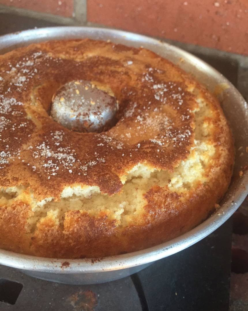 KANELBULLESOCKERKAKA Baka den allra godaste, saftigaste kanelbullesockerkakan! Klicka på bilden för recept